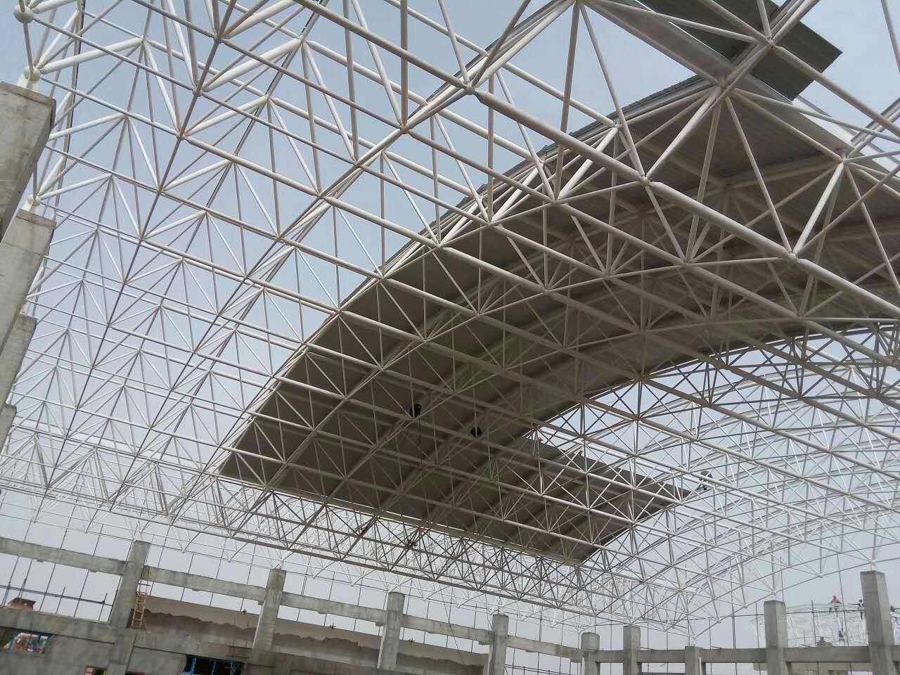 桦甸青岛一汽网架